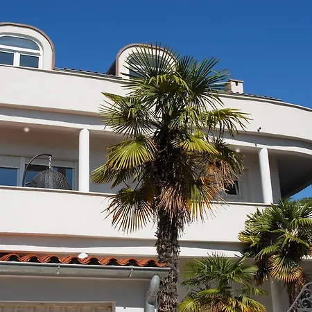 Klara Ii Apartamento